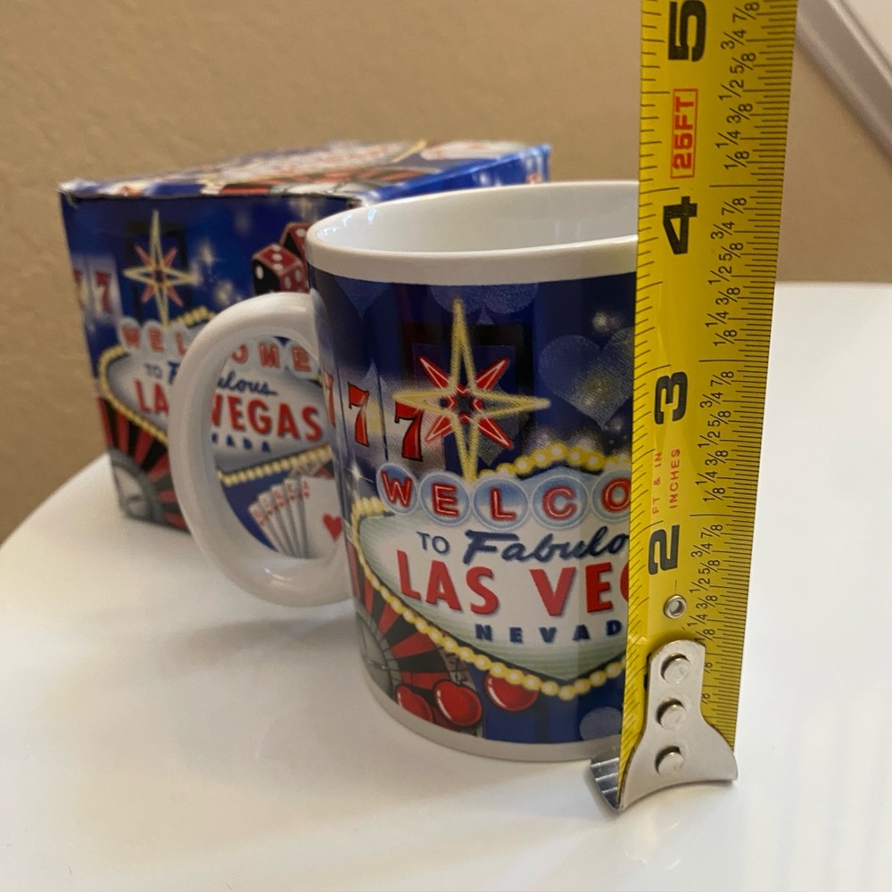 NWT Welcome to Fabulous Las Vegas Nevada Mug - Picture 3 of 5